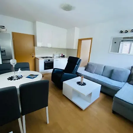 Ruza Sobra